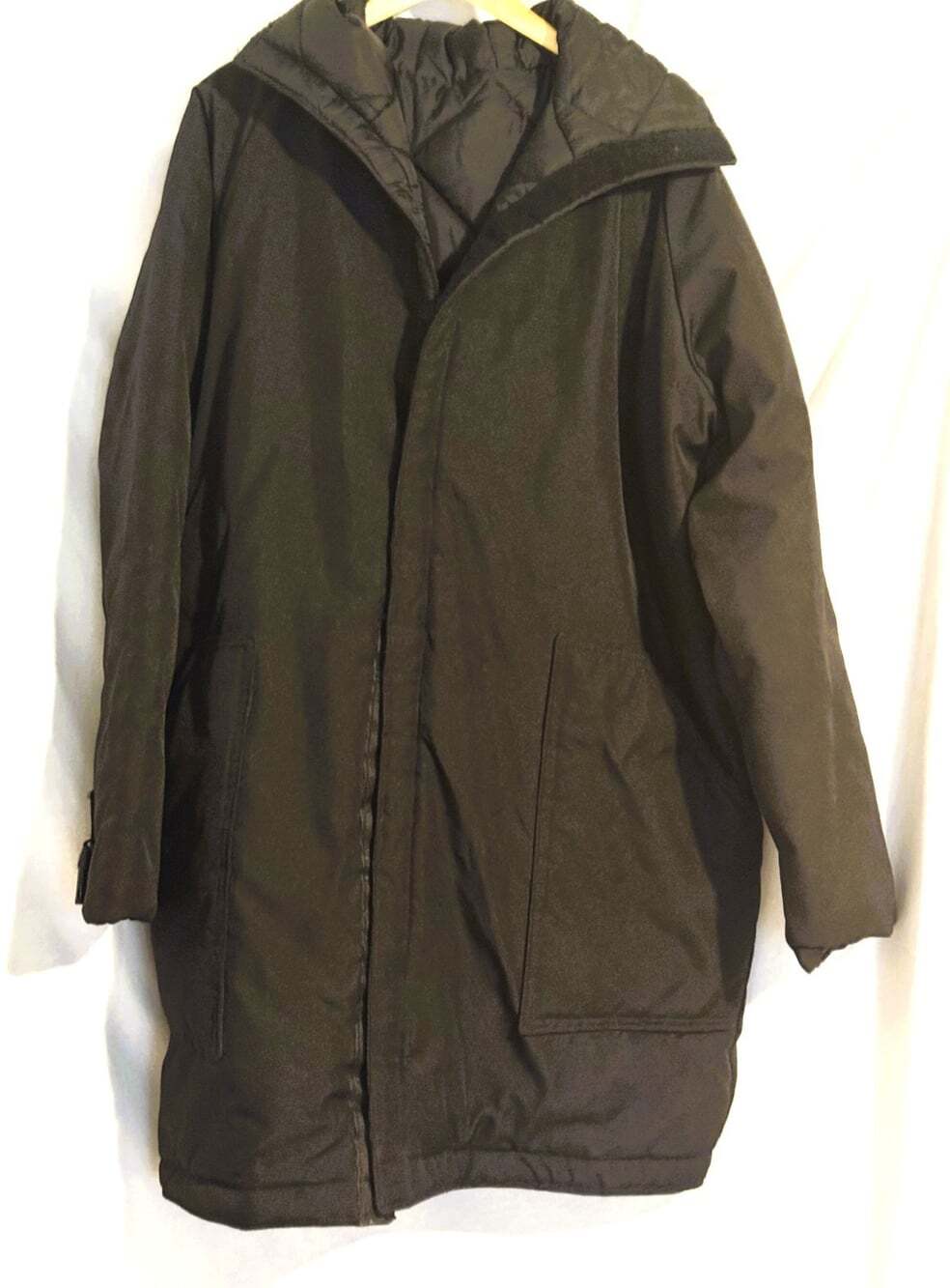 Black Men's Puffer Jacket Quilted Lining Hood Hook&Loop Pockets Standing Collar